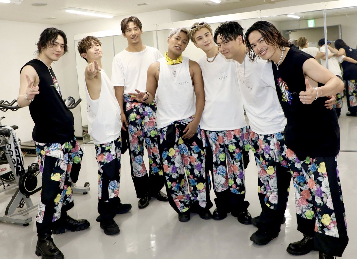 jsb3_official's tweet photo. #三代目JSOULBROTHERS
LIVE TOUR 2023
"#STARS" ~ #LandofPromise ~
HIROSHIMA 2 days
Thank you, #MATE 🌹
NEXT → SAITAMA https://t.co/F5Ff289IZw