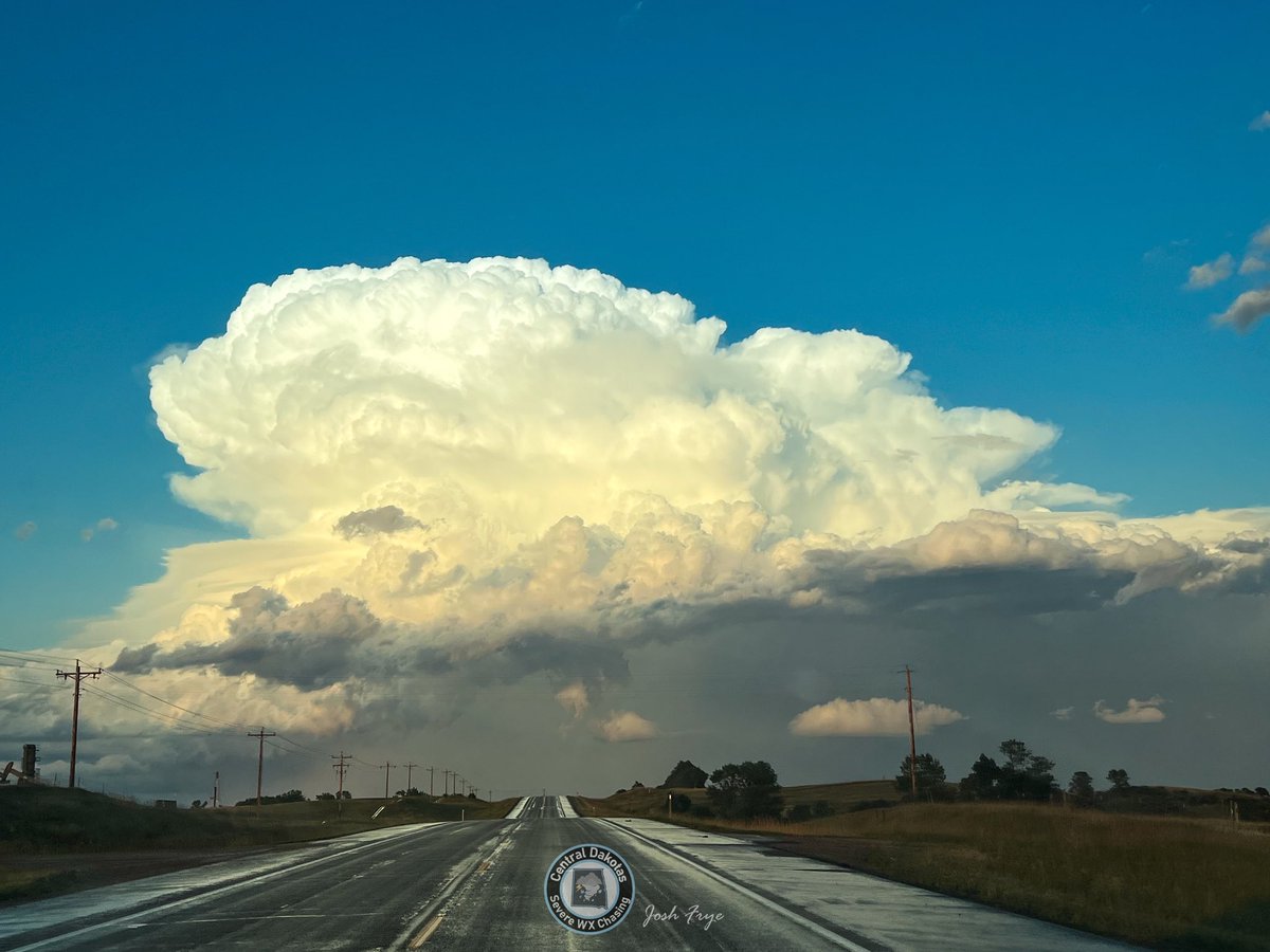 CentralDakSWXC's tweet photo. From last night….made it out abit late so couldn’t make it to the southern Supercell so made the most of the northern left split when I had the opportunity. - Between Killdeer and New Town, North Dakota 7/29/2023 IPhone 13 Pro Max pics #ndwx #capturend #nd #foryou https://t.co/9UI8v5o4EJ