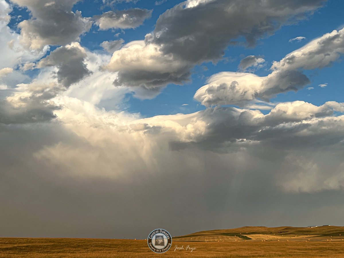 CentralDakSWXC's tweet photo. From last night….made it out abit late so couldn’t make it to the southern Supercell so made the most of the northern left split when I had the opportunity. - Between Killdeer and New Town, North Dakota 7/29/2023 IPhone 13 Pro Max pics #ndwx #capturend #nd #foryou https://t.co/9UI8v5o4EJ