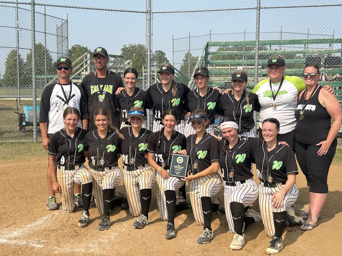 DixonMark4's tweet photo. U17 AAA provincial champs!  Proud of our number 42 and this incredible team.  On to nationals! https://t.co/Q9Xj4Xzhfh
