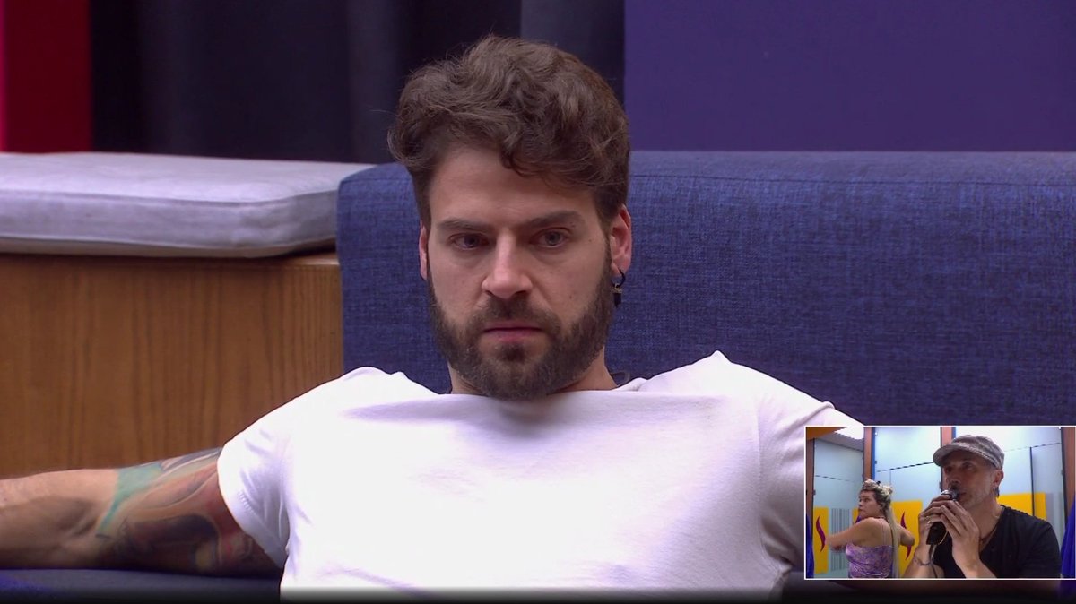 bywitness's tweet photo. ¡Se vota masivamente por Jorge!✨

Si la producción no piensa sancionar el abuso, demostremos nuestro descontento con la eliminación del abusador. #JORGESEQUEDA

FUERA SERGIO #FueraSergio 
#LaCasaDeLosFamososMx https://t.co/9EClGmjzbn