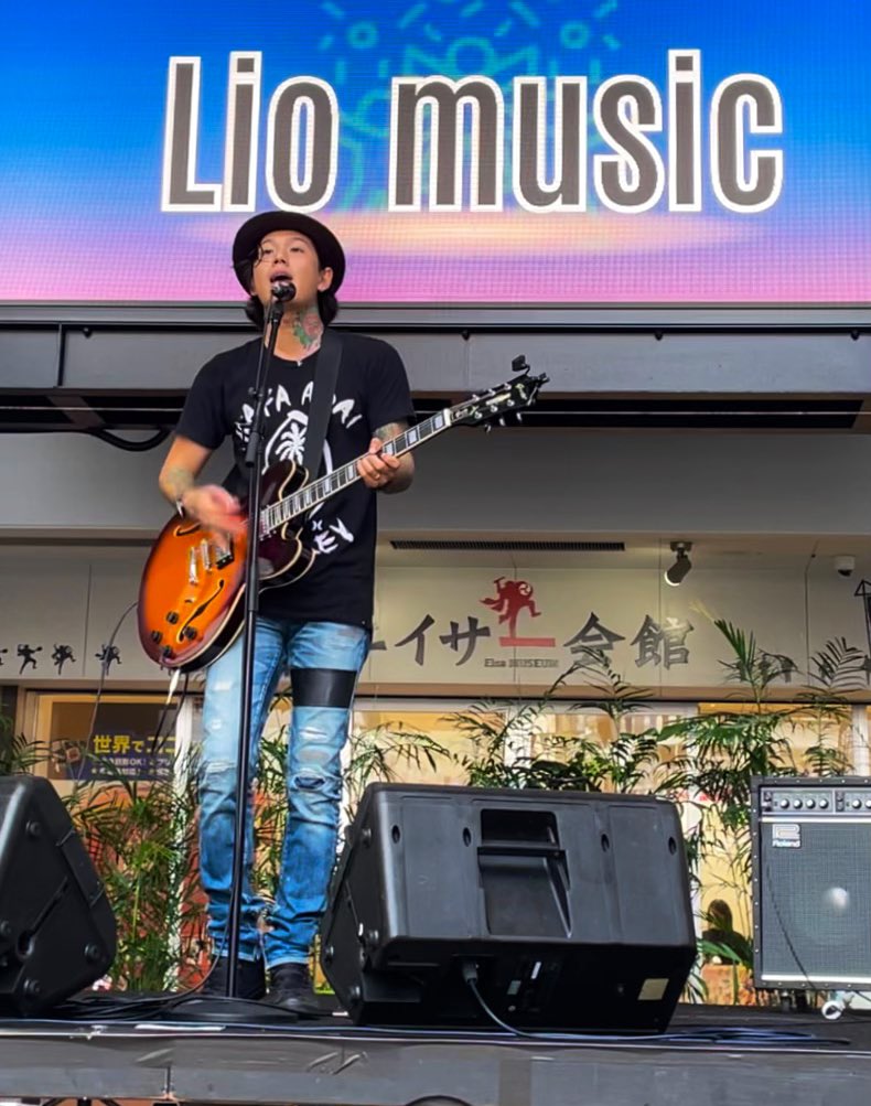 Music_LiO's tweet photo. さて8月10日はレキオスナイト琉球之夜へ出演させて頂きます🎙️♪

まだまだ前売りチケットやオンライン配信チケット予約も間に合いますので是非ゲットしてください🌴🌞

この日もBand Soundでのセットリストとなっております☺️
#okinawa #music #humanstage https://t.co/gf6IoEAW23