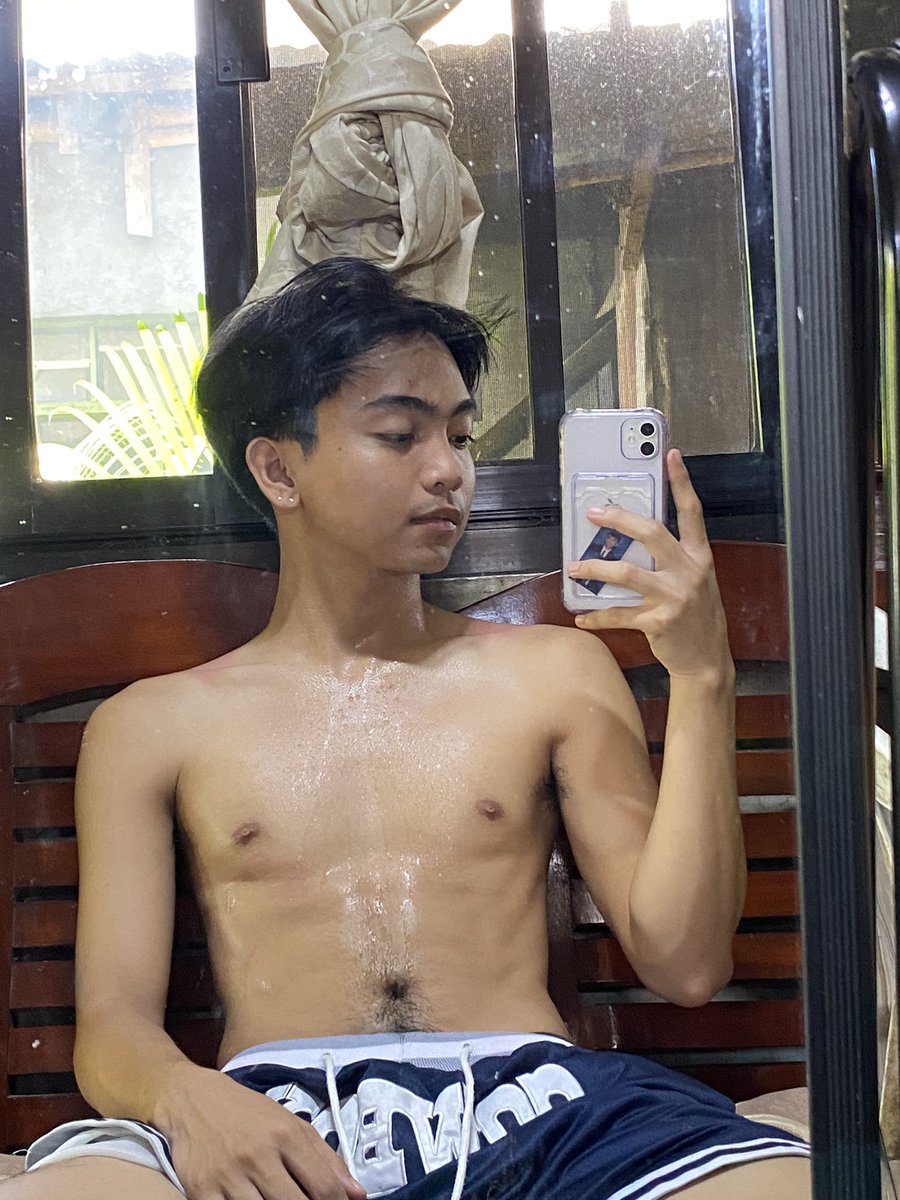 rephanlloydd's tweet photo. Papunas naman po hehe https://t.co/vglHIOXocm