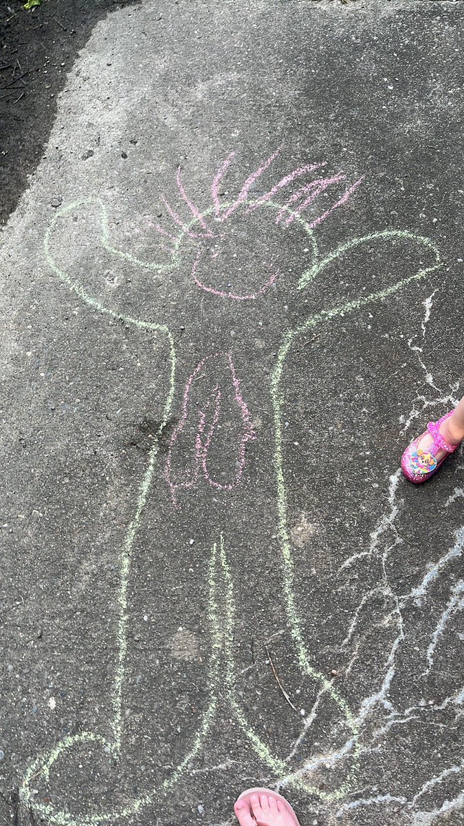 KaylaJ813's tweet photo. Your guess is as good as mine 🙄 #4Yearold https://t.co/eDY8w27df9