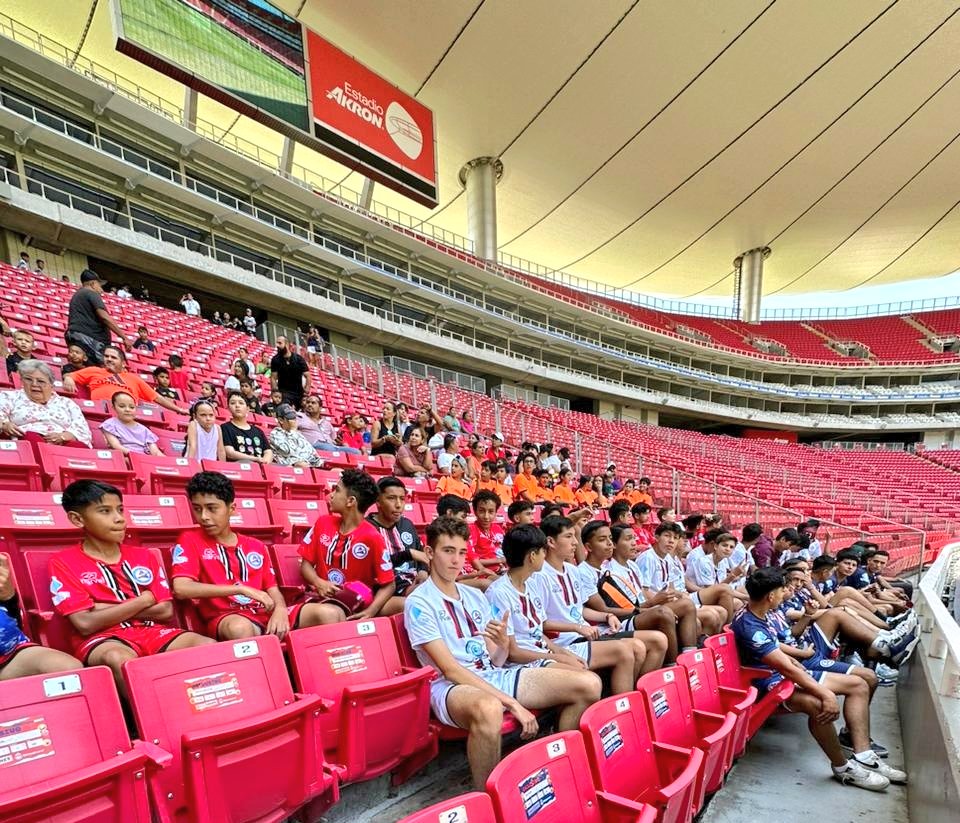 LVillagran23's tweet photo. Les deseamos todo el éxito y buena vibra en esta primera participación de nuestra academia @SPORTSARENAFC en la histórica y reconocida  #CopaChivas en la versión 2023...
#VamosMuchachos
@RamonMorales11
@PAULEDELGADILLO https://t.co/DFh24f1b5u
