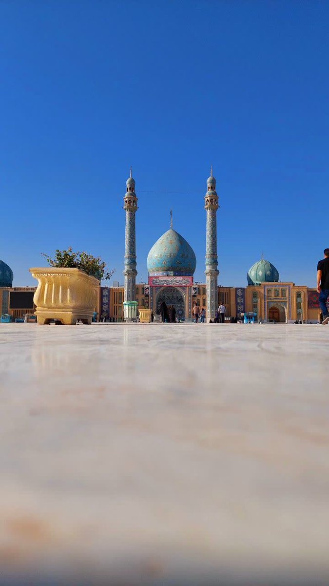 zm1364's tweet photo. نوشتمت به خط عشق ، با دو چشمِ پُر آب 

که من دچار توام ، این دچار را دریاب ...
#سلام_امام_مهربانم 
#اللهم_عجل_لوليك_الفرج https://t.co/ODfZTss8R1