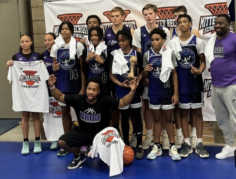 DRiceElite's tweet photo. 14U Mitten Recruit Champs! 🏆 They have been working extremely hard and it showed today!!!! #KillazOnly 🖤💜🦍 https://t.co/YQhZAwYaoY