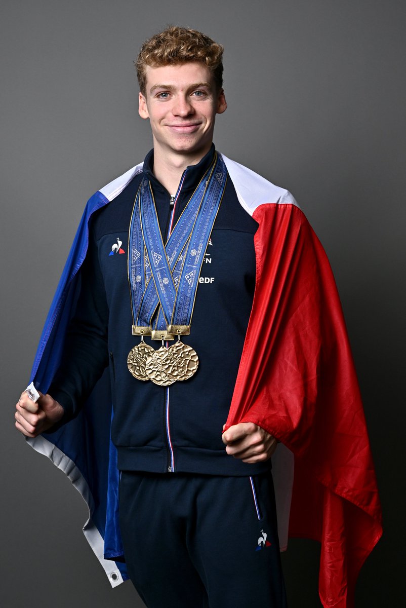 WorldAquatics's tweet photo. The man. The Champion.
Congratulations 🇫🇷 Leon Marchand, best male swimmer of #AQUAFukuoka23 👏

@leon_marchand @FFNatation https://t.co/uVTqUFpm4j