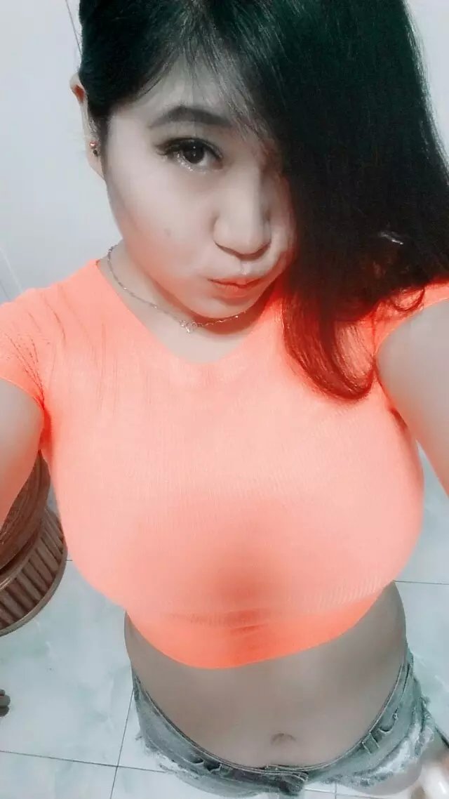 juruting164876's tweet photo. 最近总是迷恋那种又粗又长的东西 #人妻反差 #反差婊投稿 #母狗公厕 ＃母猪 ＃射屏 ＃合照 ＃射屏返图 ＃合照返图 #巨乳 https://t.co/9QDipbbVOj