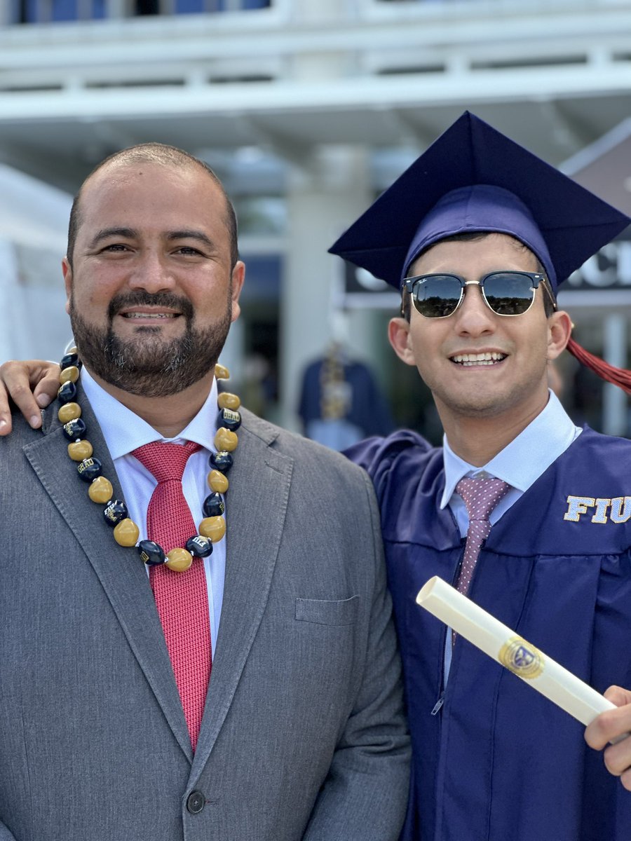 Te amo mi rey gracias por hacerme muy feliz!!