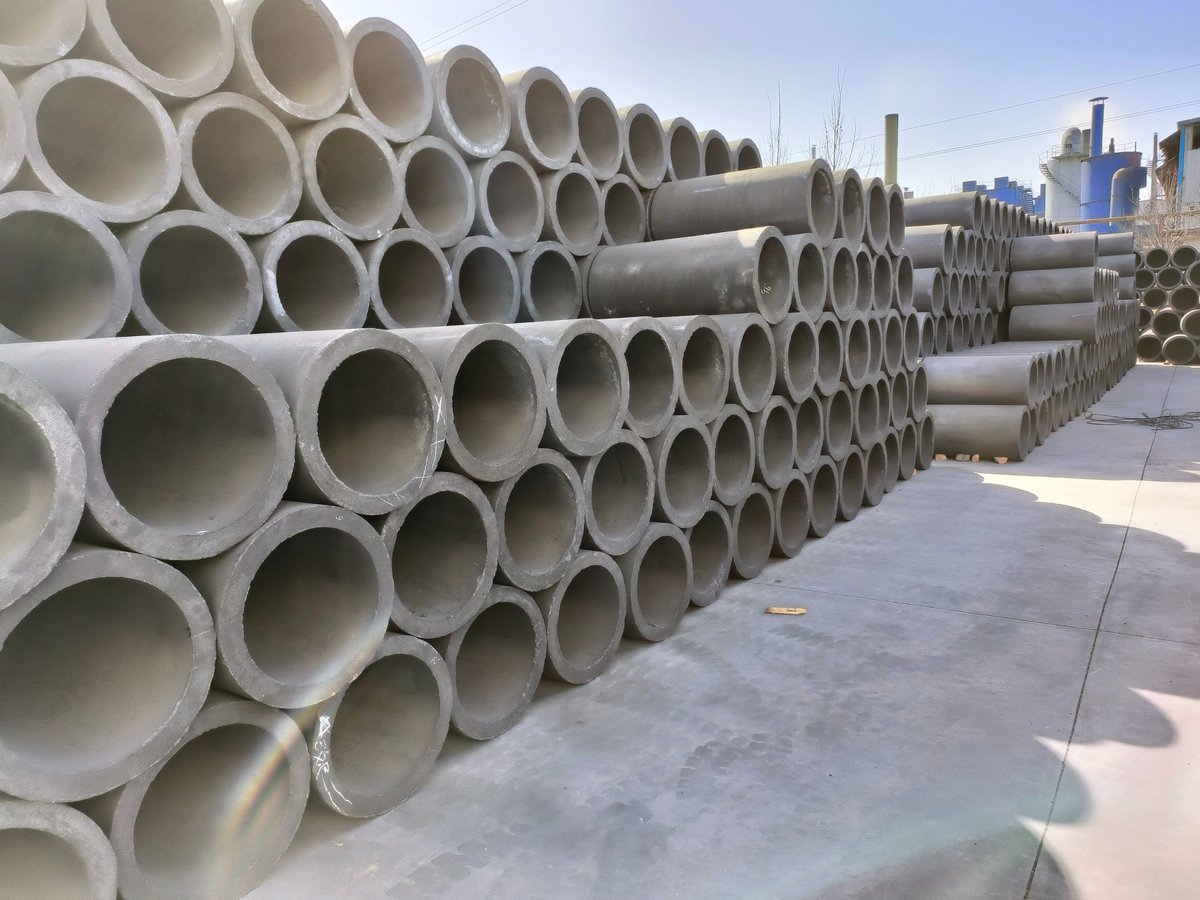 wenjiel60854689's tweet image. At about 300°C, the decomposition and repolymerization of the binder proceed simultaneously to form a mesophase. Semi-coke can be formed at 450-500℃, and coke can be formed at 700-750℃, which is the key temperature zone for roasting.
#Carbonization #GraphiteProduction