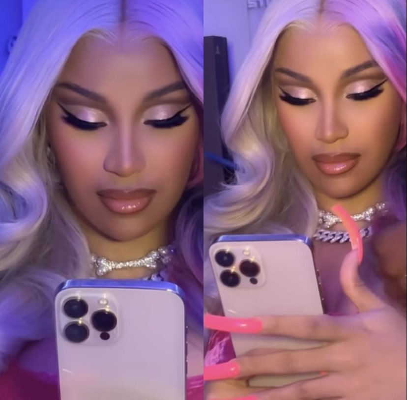 GloriDayzEra's tweet image. WE LOVE YOU CARDI 💕
WE LOVE YOU CARDI 👠