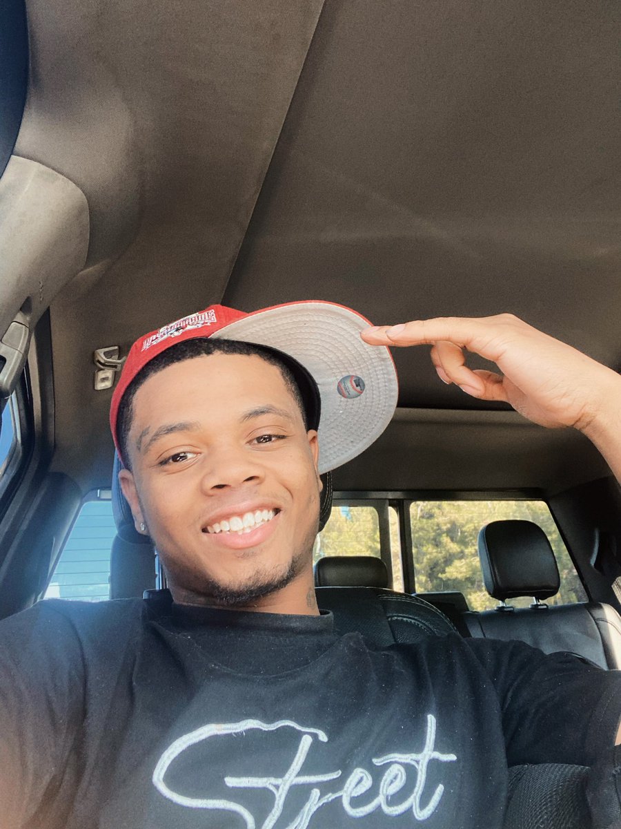 nvnahzzy tweet media