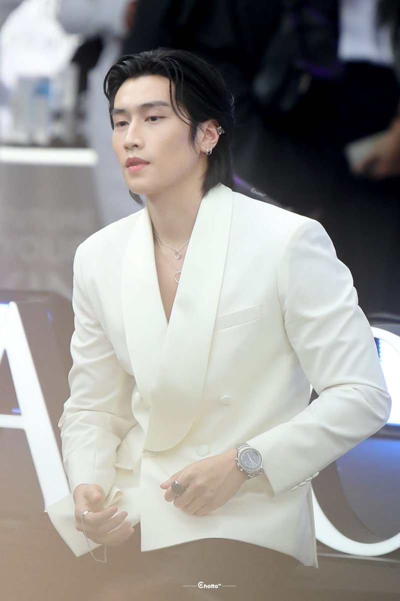 archiveforbible's tweet photo. All decked out in white for Lancome ♡♡ 
@biblesumett 
#BibleWichapas #bsumone https://t.co/e51DOLVZ3R