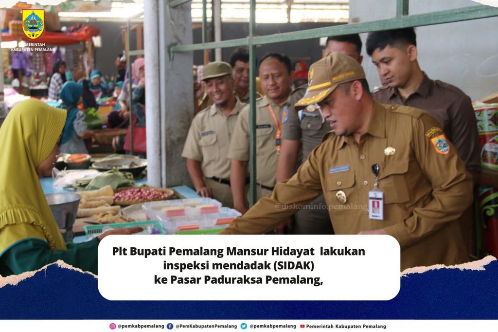 PemkabPemalang's tweet photo. Plt Bupati Pemalang Mansur Hidayat  lakukan inspeksi mendadak (SIDAK) ke Pasar Paduraksa Pemalang, Senin (31/7/2023). https://t.co/bDRL6kffEP