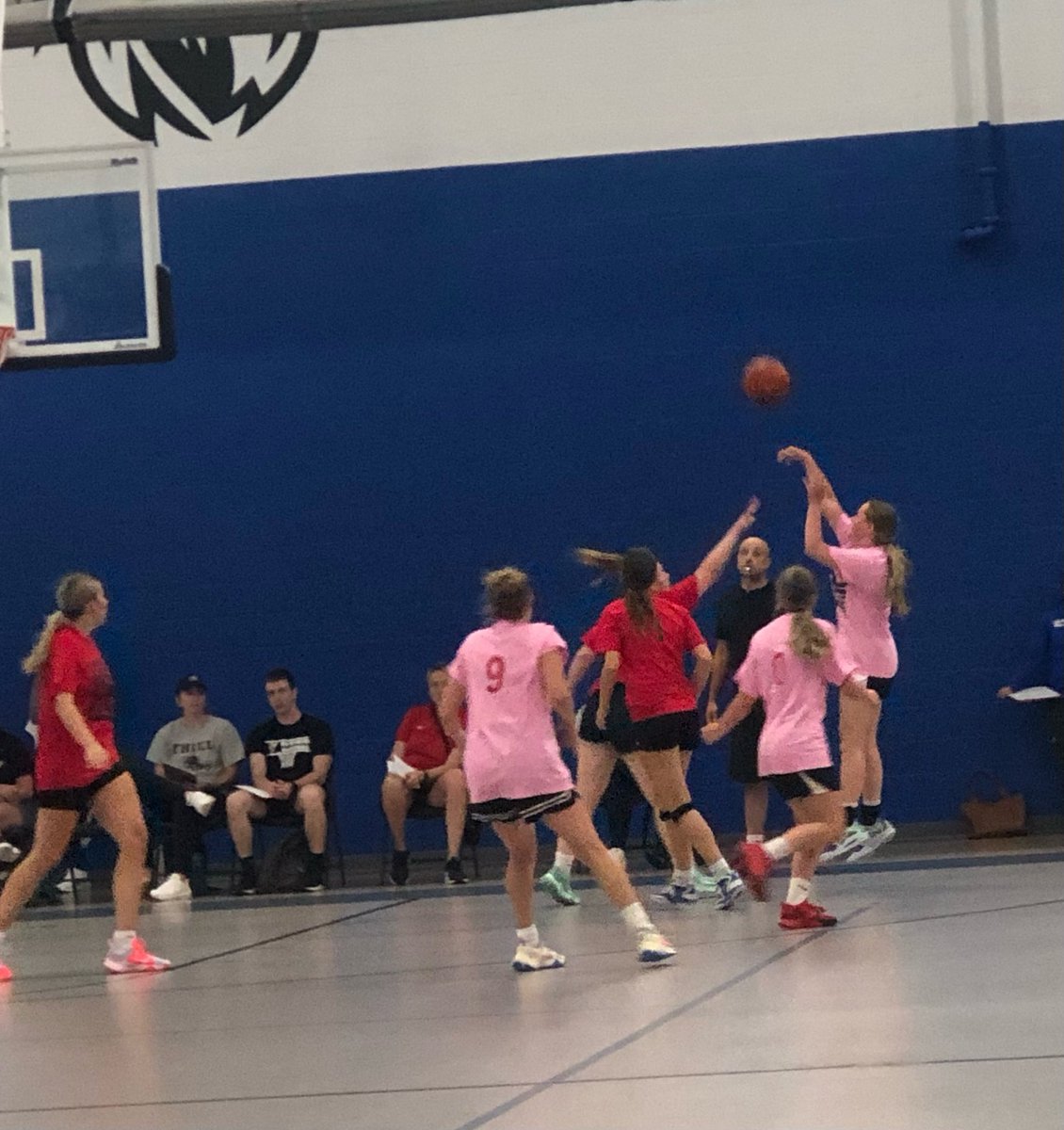 Lauren_Himes_32's tweet photo. Thank you @HOFHuddle_Rich for giving me the opportunity to play with such great talent at the #NEOSummerShowcase! It was great to play against so many talented girls and in front of many coaches. Amazing event! https://t.co/xwWkIFtllZ