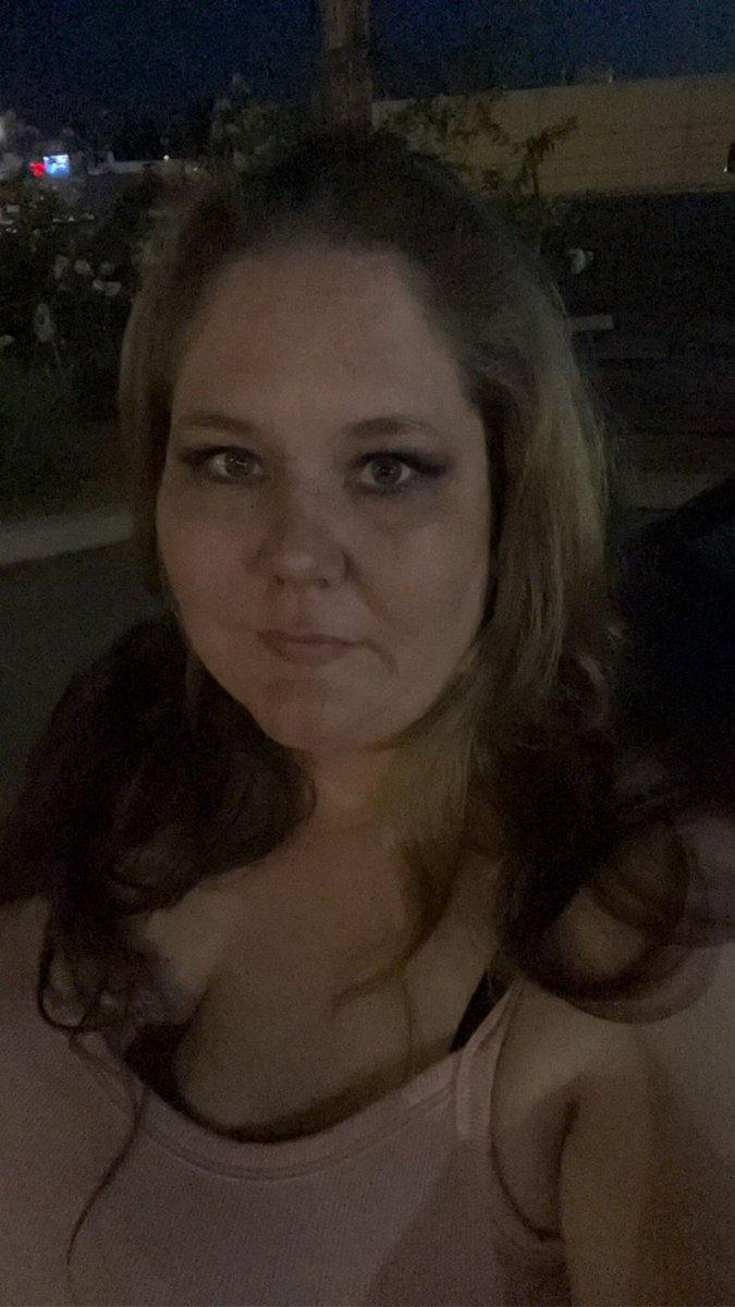 BBLOnlyFans's tweet photo. Enjoying my evening. https://t.co/TW5rghNyQN