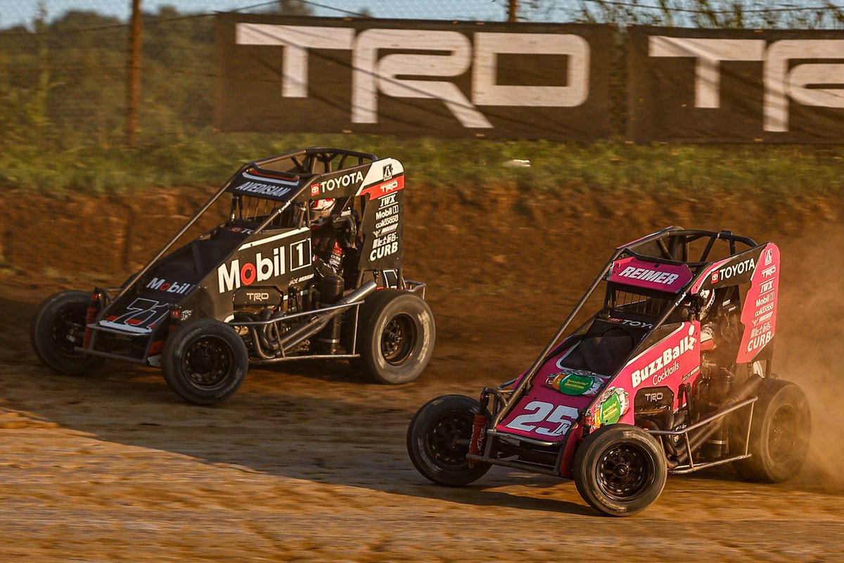 Xtreme Outlaw Midgets tweet media