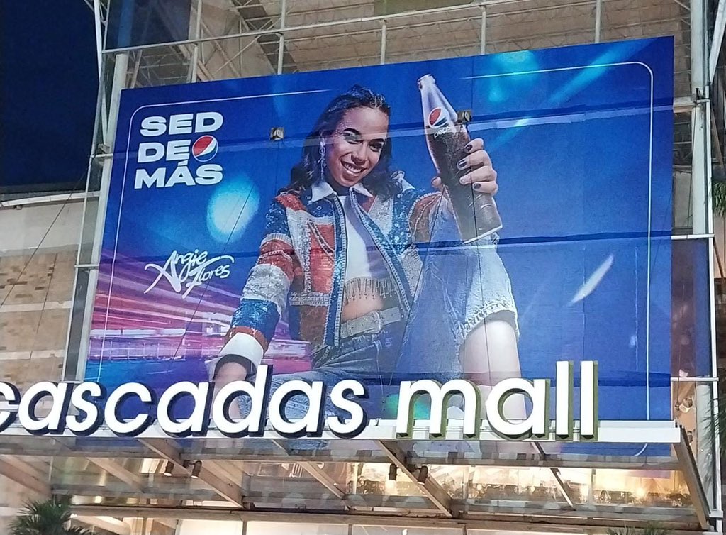 Por fin ella esta obteniendo lo que merece como dice ella los tiempos de Dios son perfectos