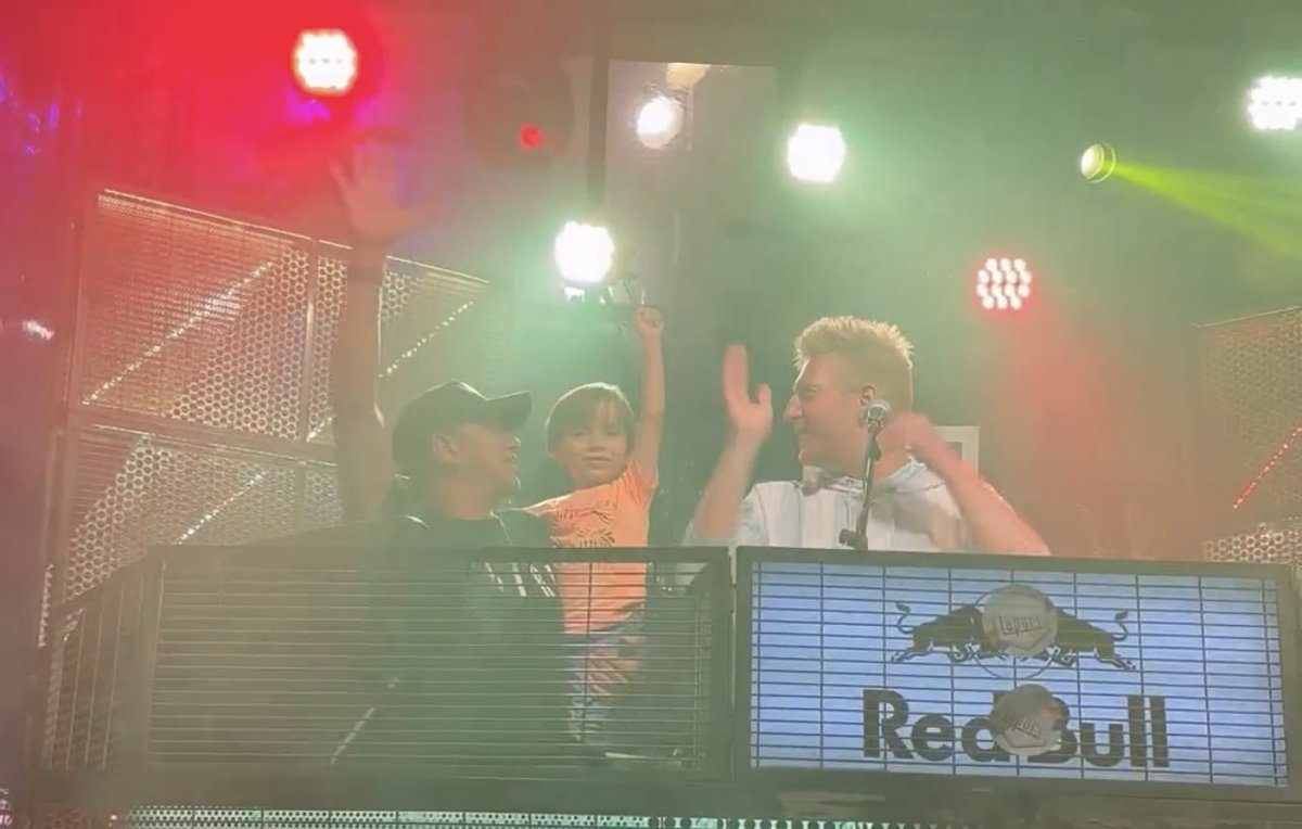 Hier doe je het voor! Alles voor onze kinderen! Bescherm ze❤️ #familie #kinderen #onzetoekomst