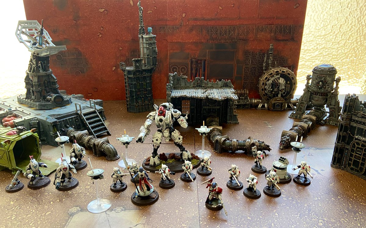 kuen_gameover's tweet photo. プラモ歴1か月の超初心者ですが色々な人の作品を参考にしながら作って・塗っています！！🫠
8月は友人と初のコンパト戦をする予定
涼しくなったら色々な人と対戦したいなぁ

反応くれた方フォローして回ってます…
#今月作ったプラモ晒そうぜ 
#ウォーハンマー 
#ウォ��ハンマー初心者
#warhammer40k https://t.co/Ed6aqPiP4w