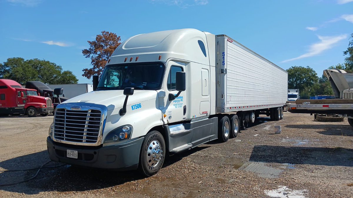 EA7Alvarez's tweet photo. #KTBrothersLogistics https://t.co/iRxFqcOsN8