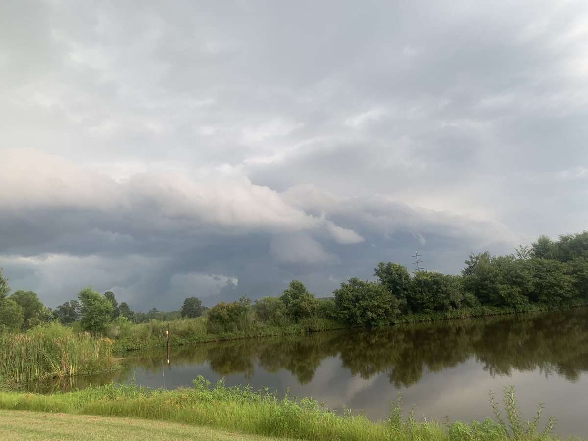 chaser_jensen's tweet photo. From storms to sunset https://t.co/sSKx6Zg7kr