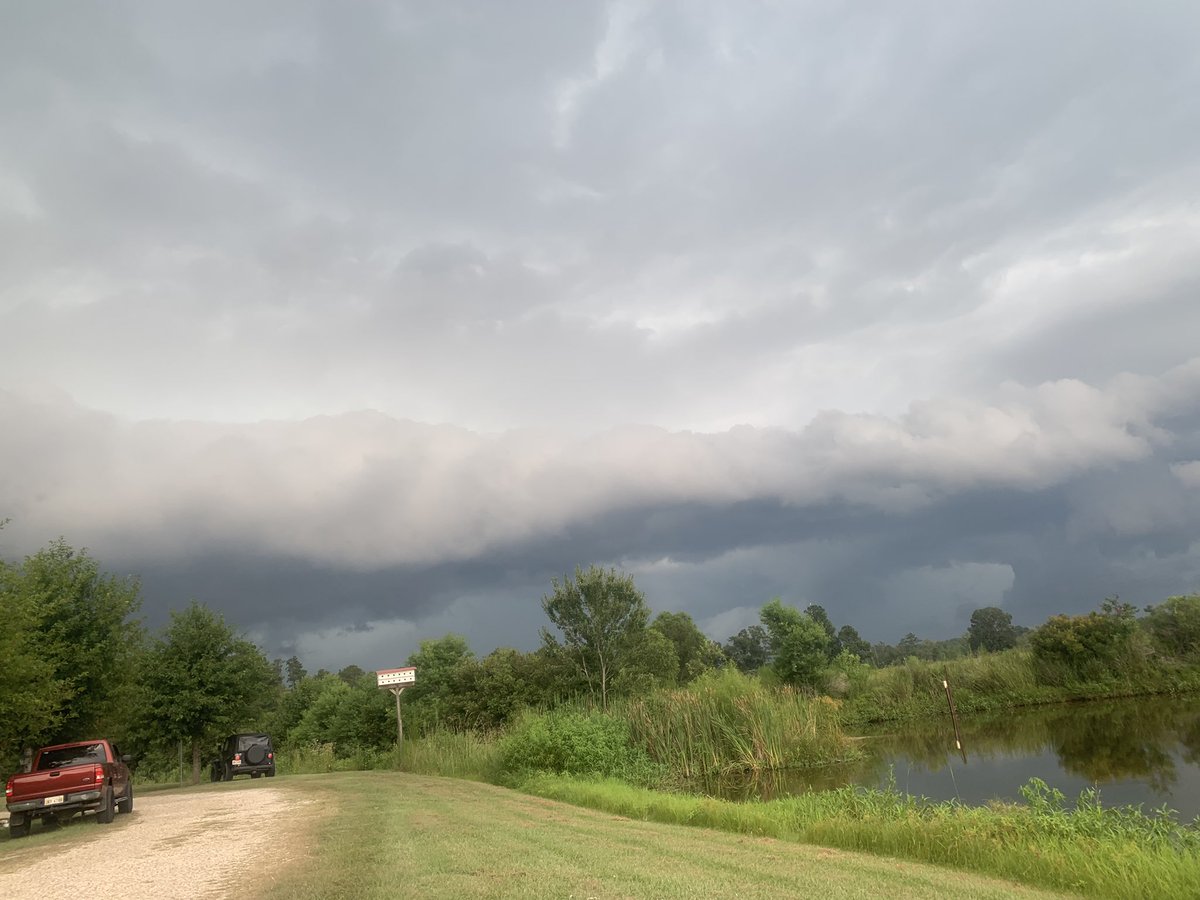 chaser_jensen's tweet photo. From storms to sunset https://t.co/sSKx6Zg7kr