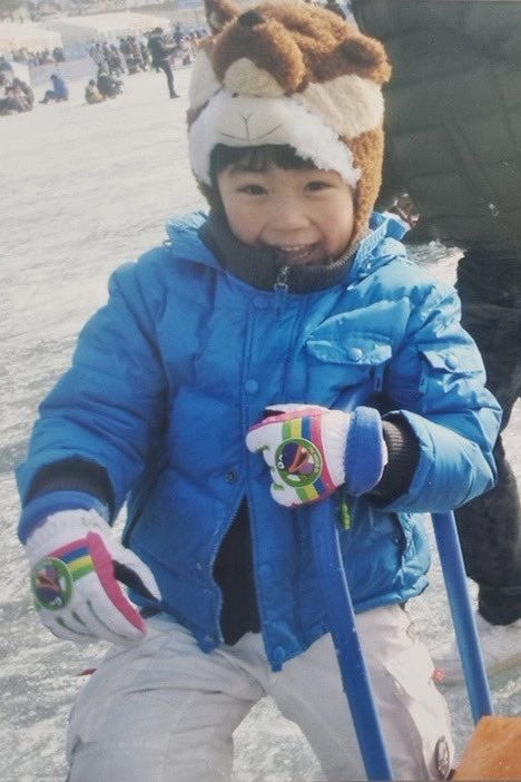 gunwookiebb's tweet photo. gunwook then and now with the wolf hat 😭 https://t.co/tJN7OdIxzx