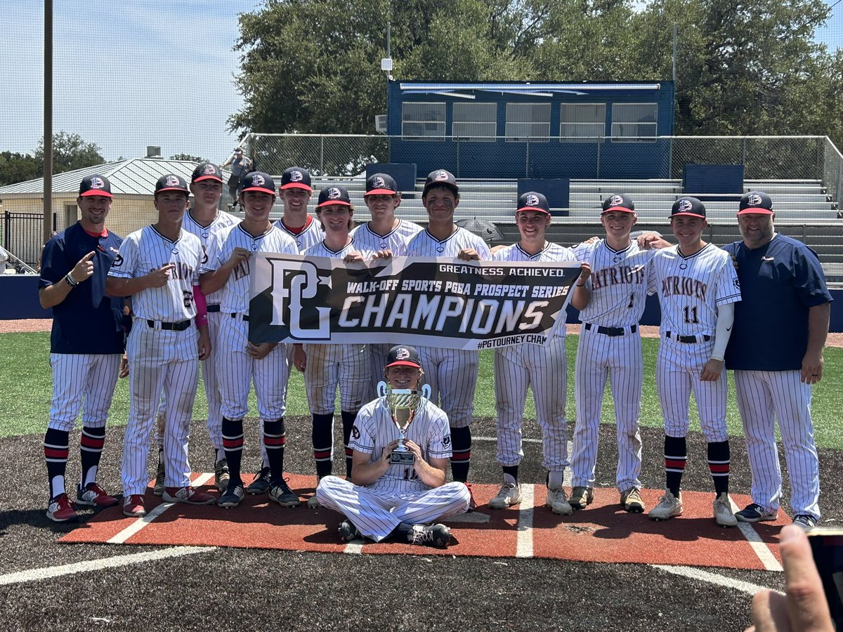 SandersScott21's tweet photo. Great PG tournament in San Antonio this weekend ending it off with a championship win. This special group of guys made it possible. Had many barrels this tournament including this double. Also got to play 3B for the first time in a long time. 

@Brendan_Clary 
@SavageFalcon https://t.co/FjRPZ4WFD6