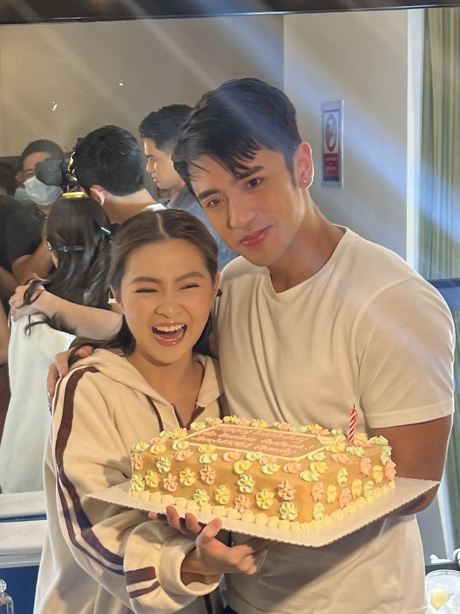 Happiest Birthday, <a href="/dealwithBARBIE/">Barbie Forteza</a> 🩷

📸 <a href="/isabelbulatao/">Isabel Bulatao</a> &amp; <a href="/Nathaniphoneph/">Nathan Ferolino</a> 

#BarDa
#BarbieForteza #DavidLicauco
#HappyBirthdayBarbie