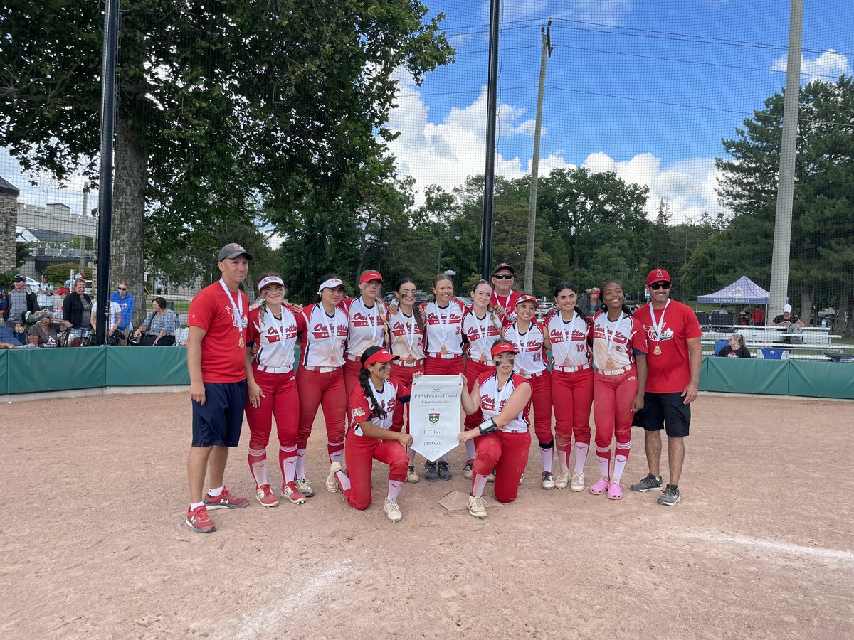 Congratulations Oakville Angels u17 for winning Bronze at this weekend’s Provincial Grand Championship - amazing teamwork &amp; endurance. Well Done Angels 🥎🥉 #pwsa #goangels #girlssoftball #provincialchampionships