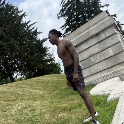 _LatrellSnow13's tweet photo. #NewProfilePic https://t.co/prO29HqNi9