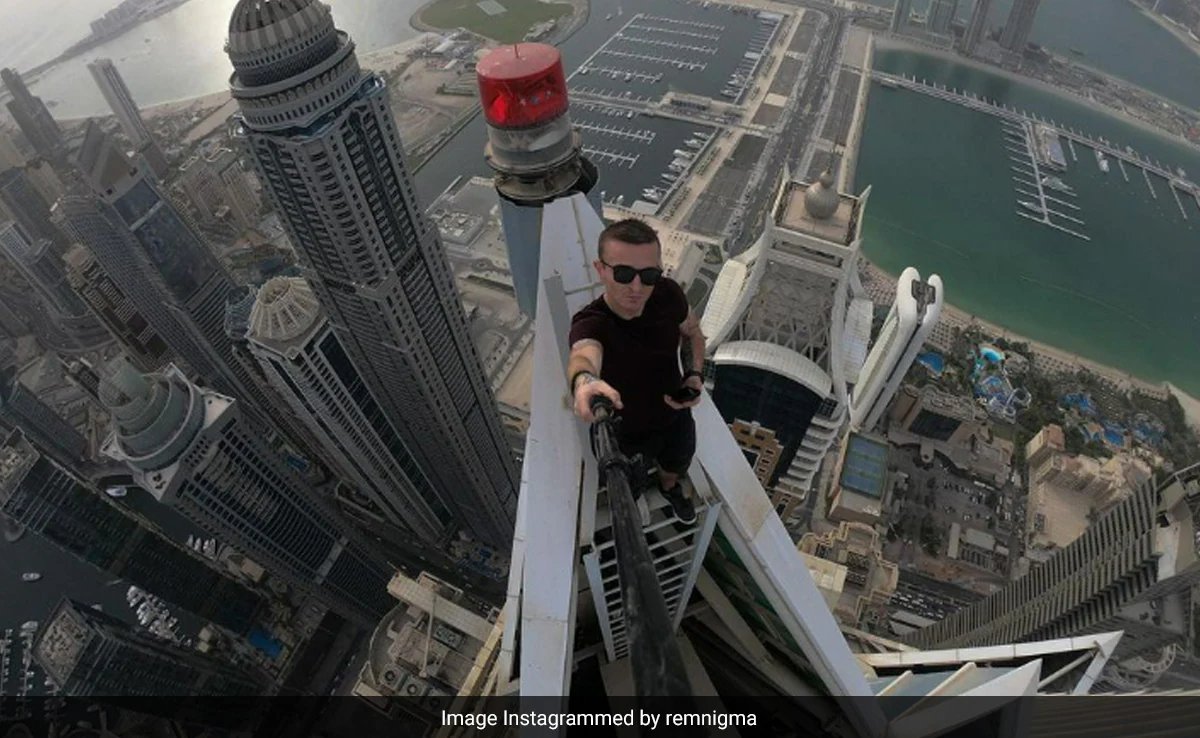 ndtv's tweet photo. Daredevil, 30, Known For Skyscraper Climbs Dies After Falling From 68th Floor https://t.co/HzvrejKgb1 https://t.co/4vSVWyueWm