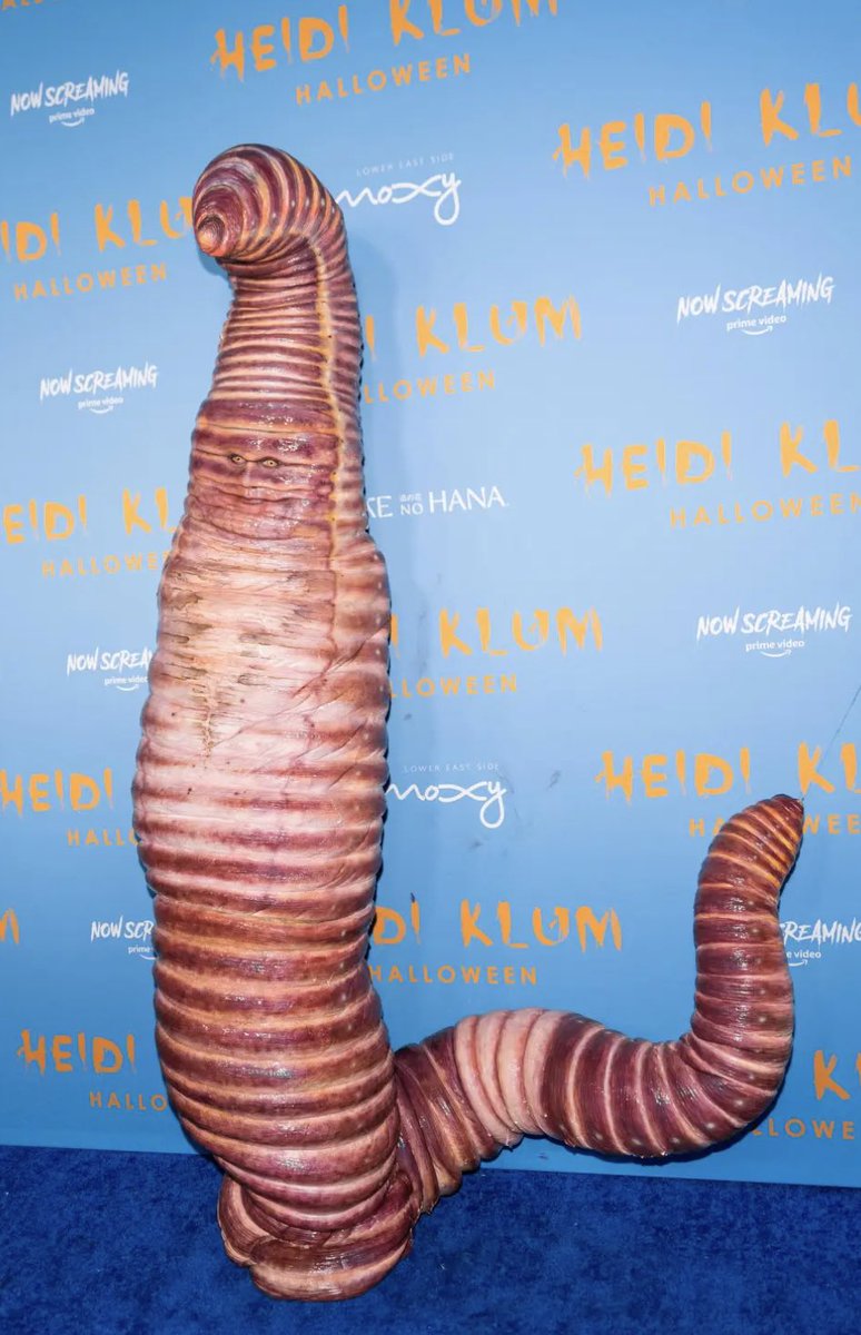 tdick3y's tweet photo. when i ask if he’d still love me if i were a worm https://t.co/tykKFl12B8