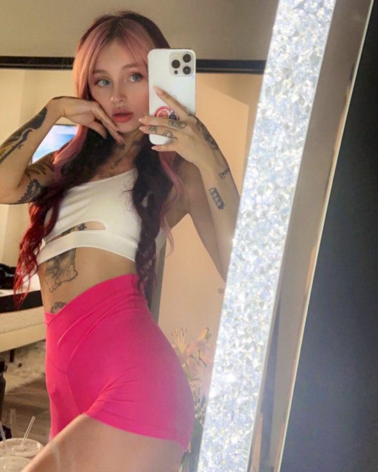 Sassy or cute? 💓😇 https://t.co/c3to1kNqb2