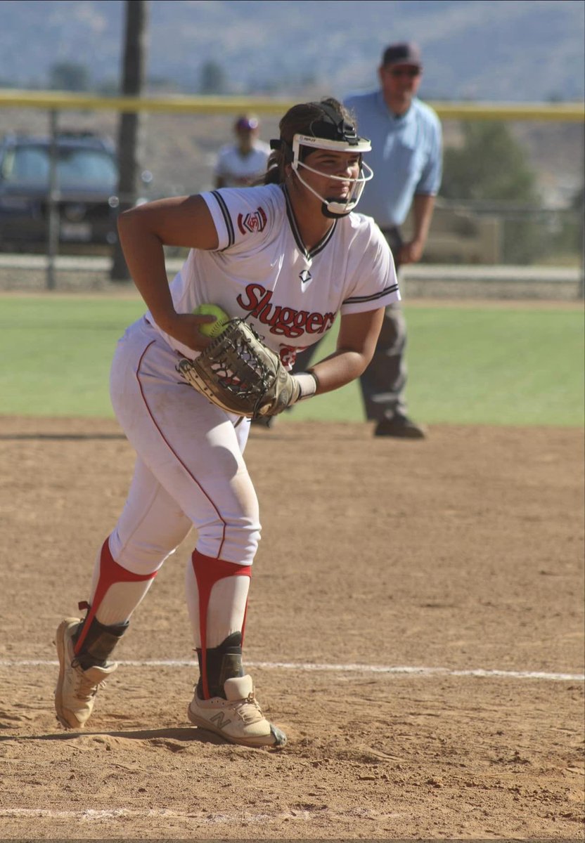 I can’t wait to be a Roo!!🦘💙💛
#Rooup <a href="/LadySluggersOrg/">Louisville Lady Sluggers</a> <a href="/kcroossb/">Kansas City Softball</a>