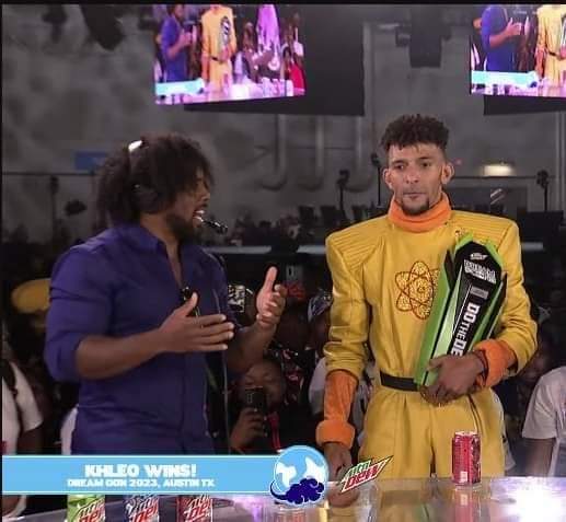 TheRetroRoomRoo's tweet image. Khleo Thomas, who played Zero from Holes, just won a Mortal Kombat tournament dressed as Power line from The Goofy movie. 🔥🎮