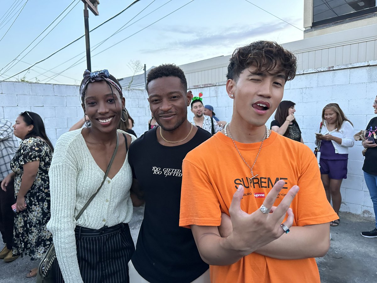 Guess who’s at SB19's Wish Bus Roadshow on <a href="/wishusaofficial/">Wish USA</a>?

Our American GENTO and CRIMZONE TikTokers!

<a href="/chasemartinezz/">CHASE MARTINEZ ♛</a>  <a href="/CharlieMadeIt/">Charlie St. Cyr</a> <a href="/karentafa/">Karen Tafa</a> 

<a href="/SB19Official/">SB19 Official</a> #SB19
#SB19onWishBusUSA