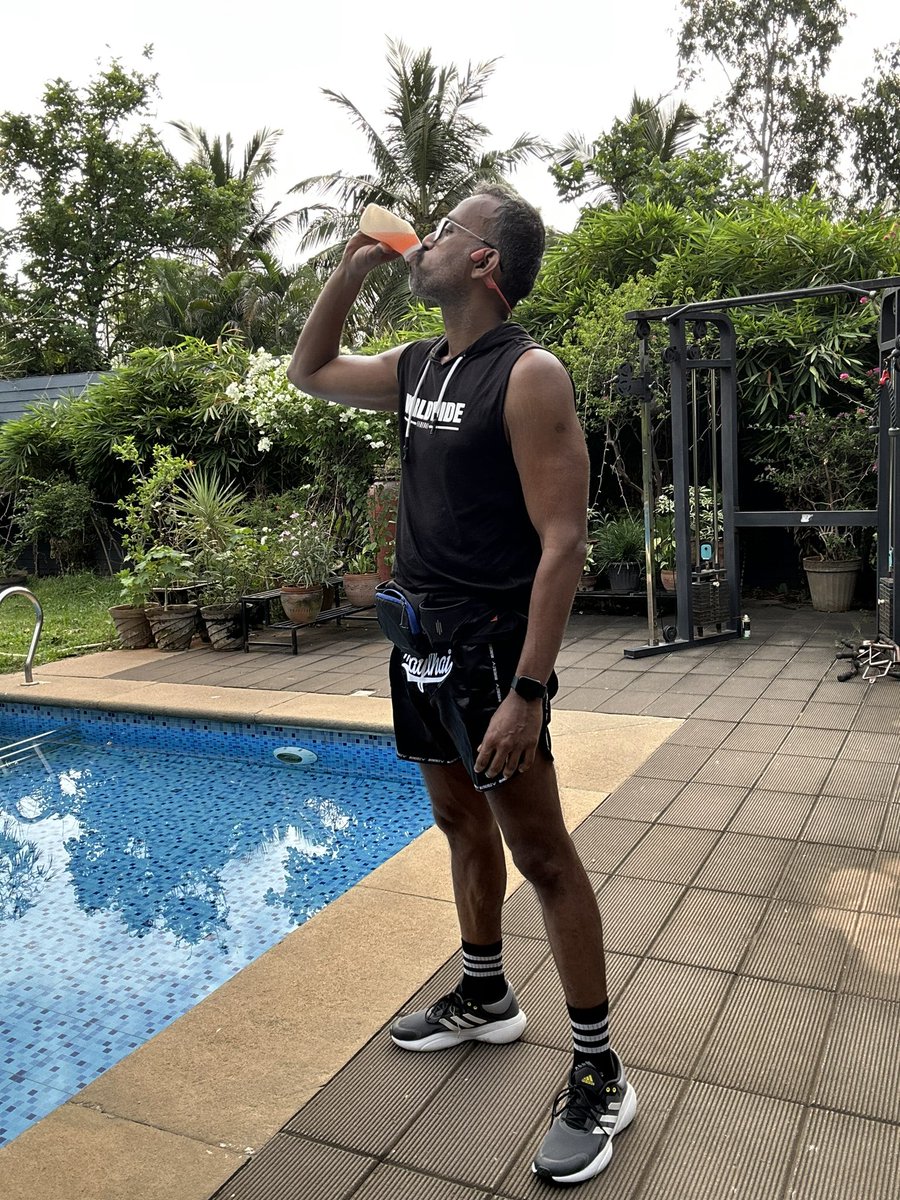 Drsanthoshjacob's tweet photo. Do your cardio workouts regularly ! Strength training is essential for maintaining muscle mass and joint strength but CARDIO is the workhorse which pumps blood to those muscles when you need them 💪🏽💪🏽💪🏽. https://t.co/a7gMFV8AS3