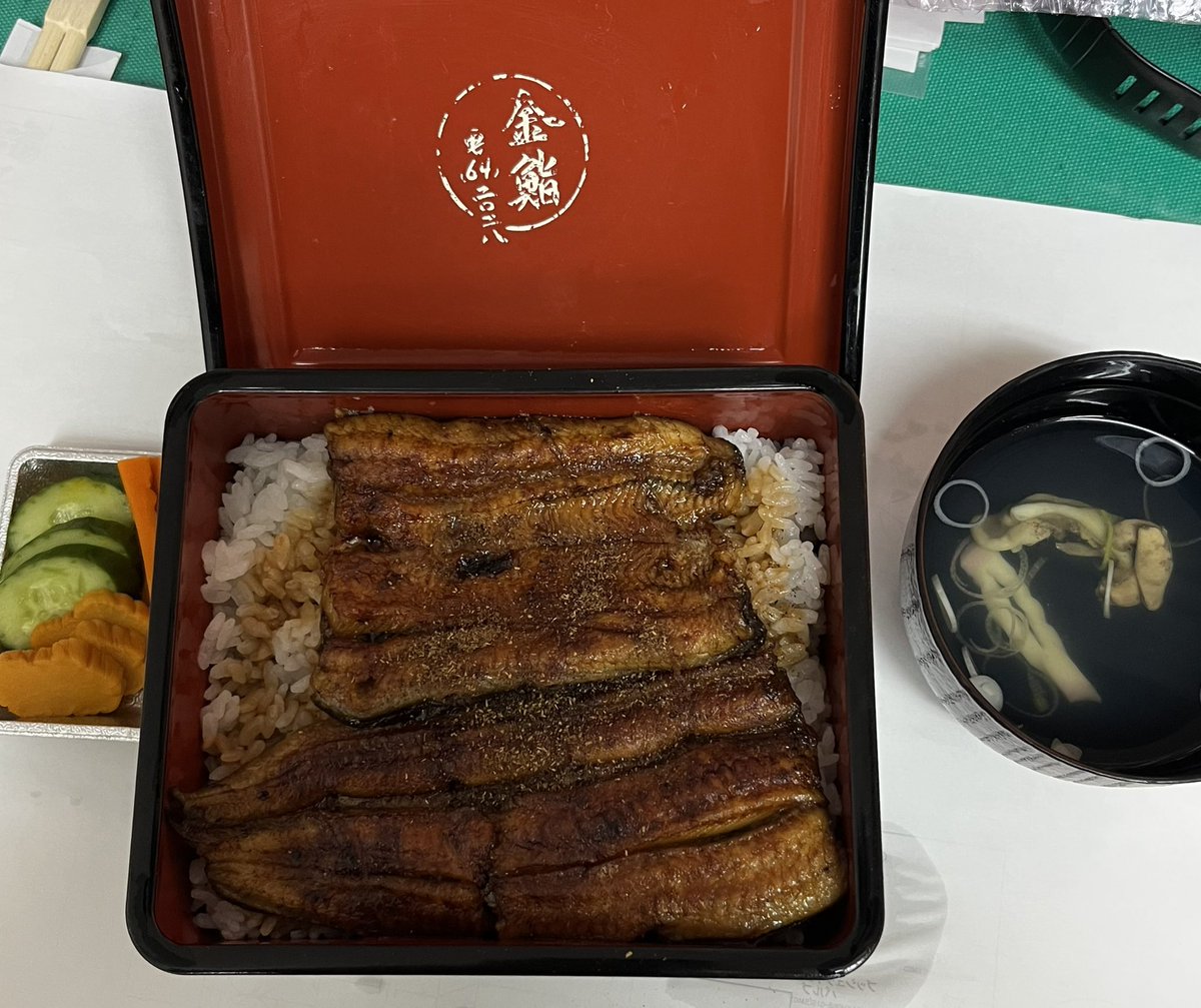 zztop830's tweet photo. 本日の昼食、会社から頂きました。 https://t.co/snD4rr4LrN