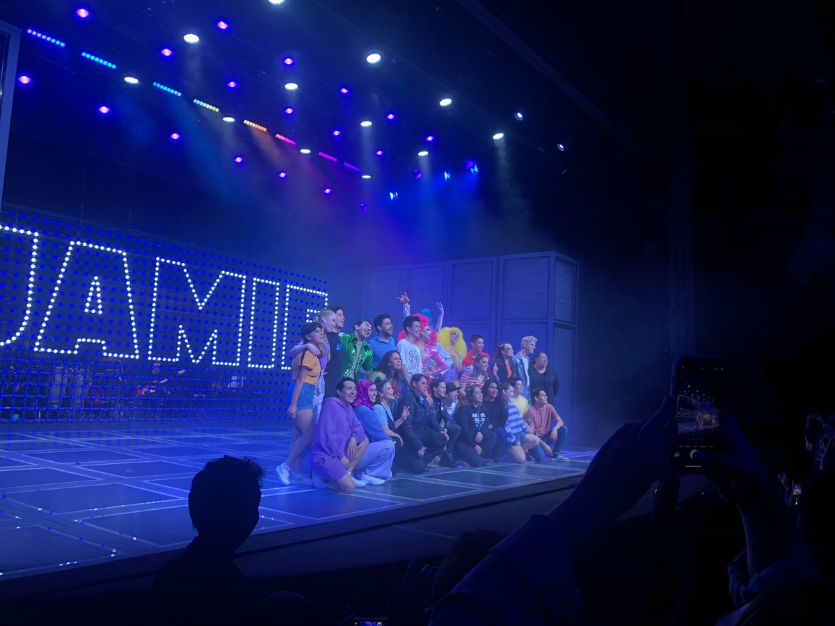 Romireyna_19's tweet photo. @lemonmexico muchísimas gracias por los boletos!! Estuvo increíble, muchas gracias por esta bonita experiencia ✨❤️ #TodoElMundoHablaDeJamie  @RoxRodriguezS https://t.co/KrOXrifare