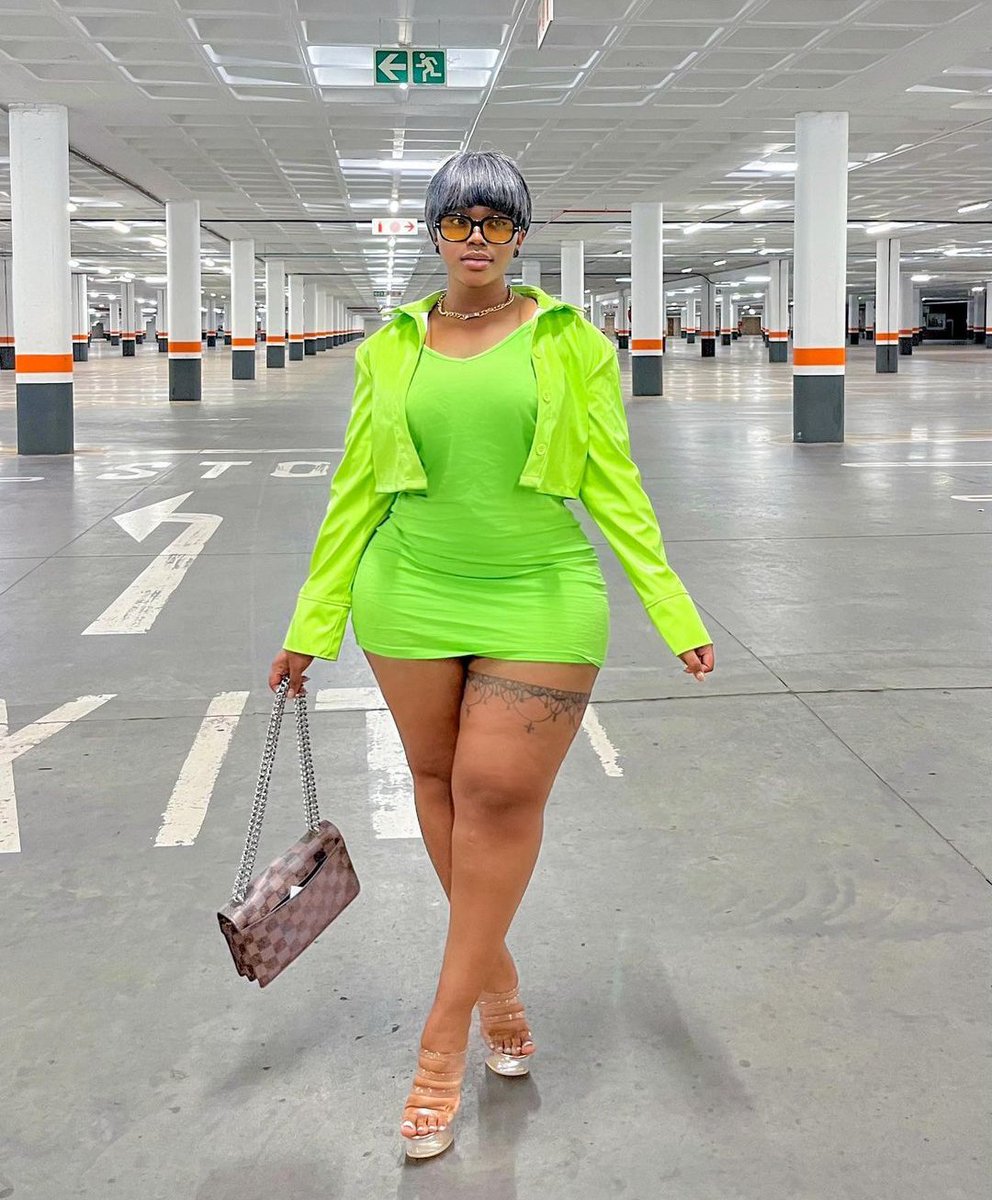 Queen blessing tweet media