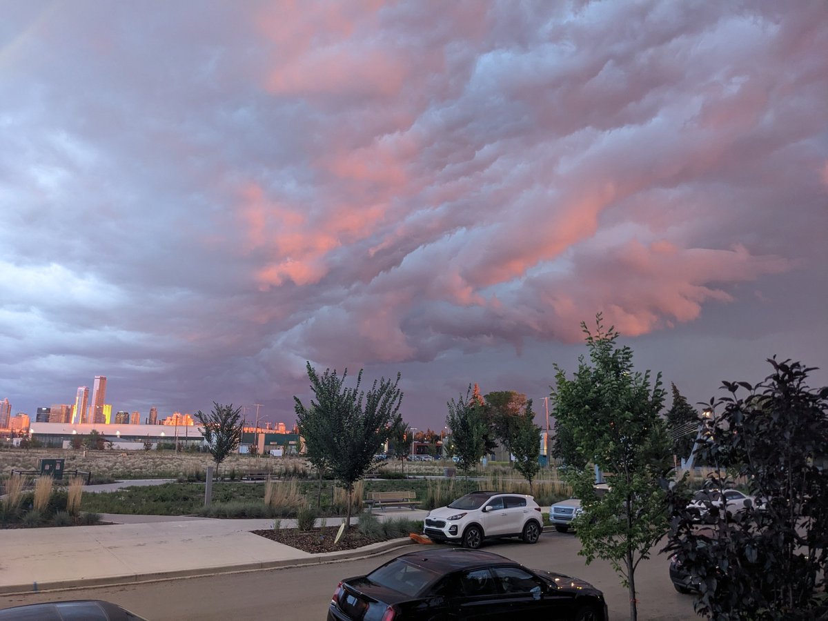 yegpablo's tweet photo. Storm's coming in over #blatchfordyeg https://t.co/s0HX4wKFT8