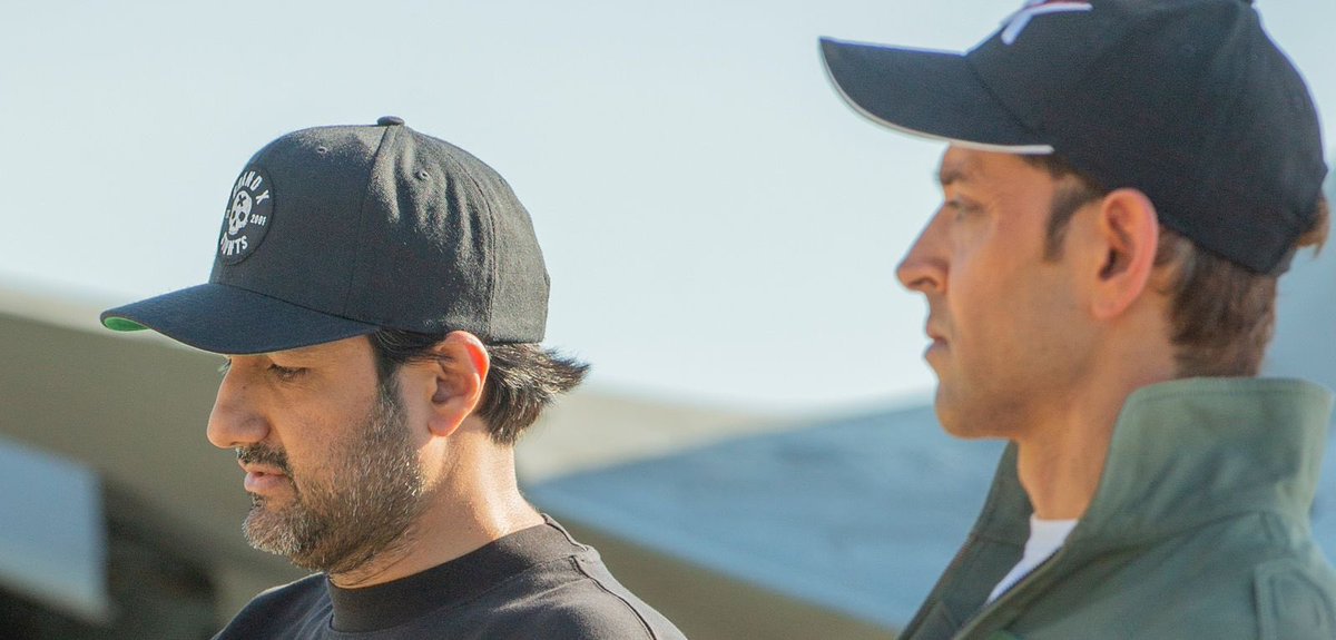 iHrithik's tweet photo. Here’s to a filmmaker, friend and my favourite ‘fighter’ to have creative arguments with. Happy birthday Sid! https://t.co/bfoin4qe3j