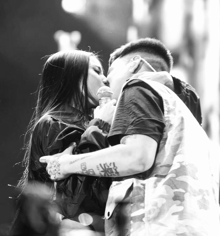 cielodeamour's tweet photo. ⠀⠀⠀⠀⠀
⠀⠀⠀Por siempre y para siempre. ✨

⠀⠀⠀⠀⠀ https://t.co/h4Sb4KWfW7