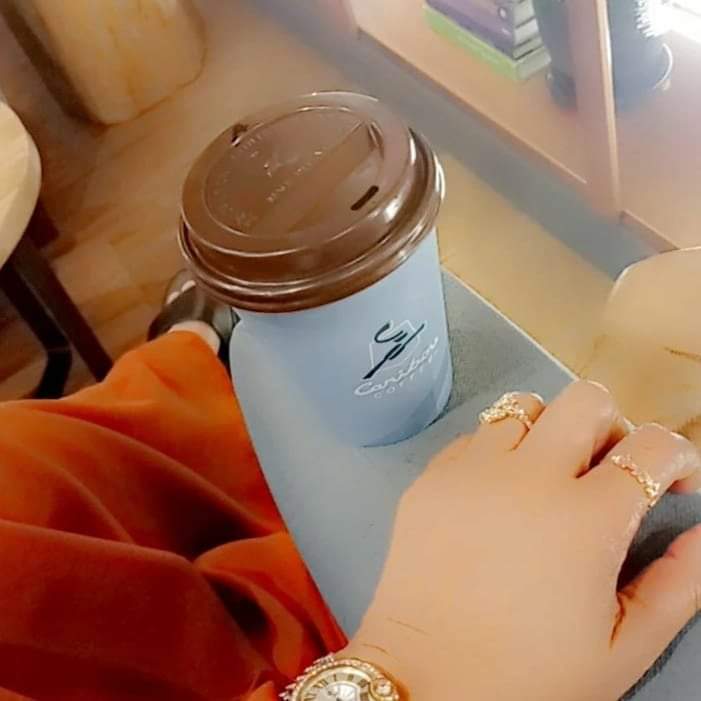 ماتت الغيرة عند الرجال فانتحر الحياء عند النساء