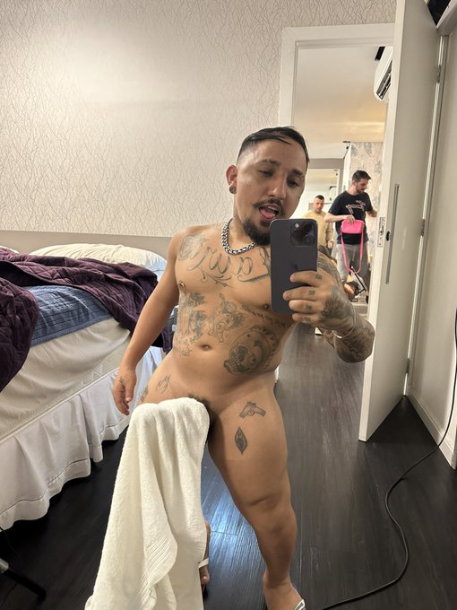 - existe o an&atilde;o, e existe o PISTOLINHA !❤️🔫 https://t.co/RDdwdO3MAS