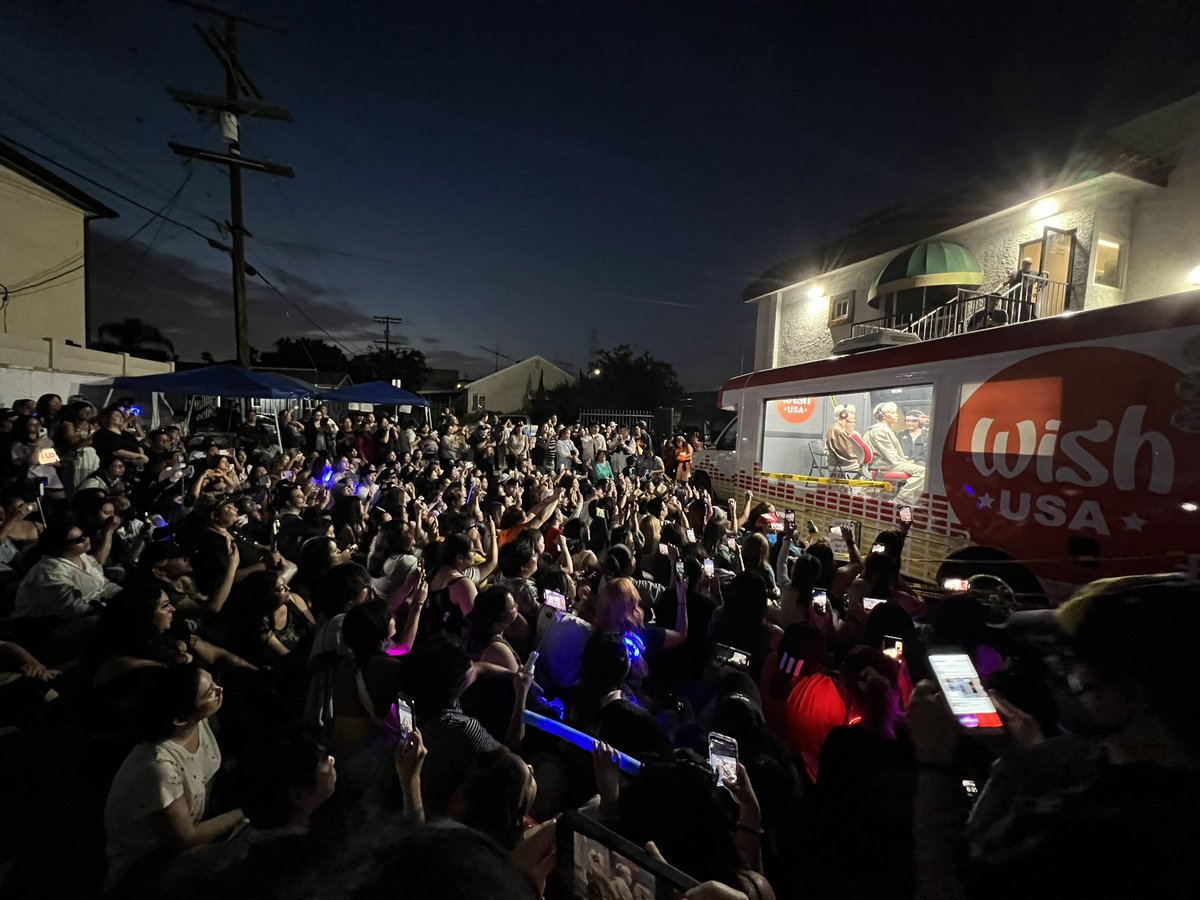 SBretmanStone's tweet photo. SB19, Ang taas taas nyo na, pero itataas pa rin namin kayo. Congratulations na agad! Kampay to World Domination thid year! 🥂

SB19 AUDIENCE ON THE WISH BUS USA 2022 VS 2023 🦋

©️: Arambulo Live

@SB19Official #SB19
#SB19onWishBusUSA https://t.co/Kl4isOhBHD