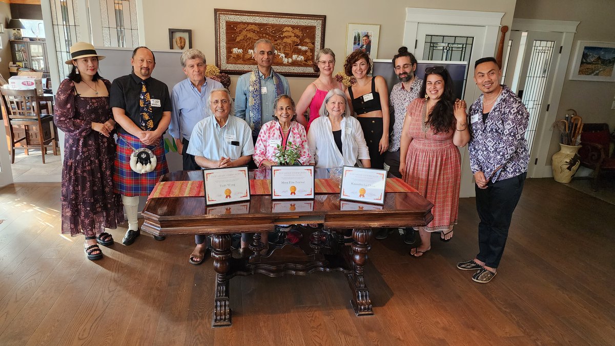 gunghaggis's tweet photo. Awarded the 2023 Asian Heritage Month Pan-Asian Recognition Award. What a fabulous night to catch up with old friends! Thank you to explorASIAN for this honour! We will make our community better together 😊 #asiancanadian #explorASIAN https://t.co/9e0hPr0UyY